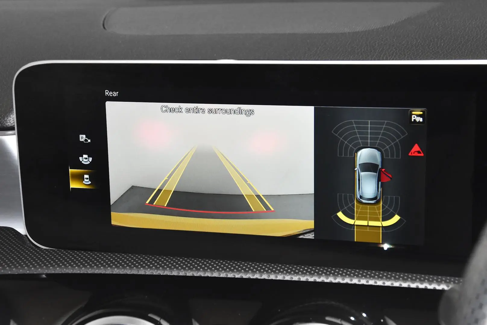 2020 Mercedes-Benz A-Class Gallery Image 12