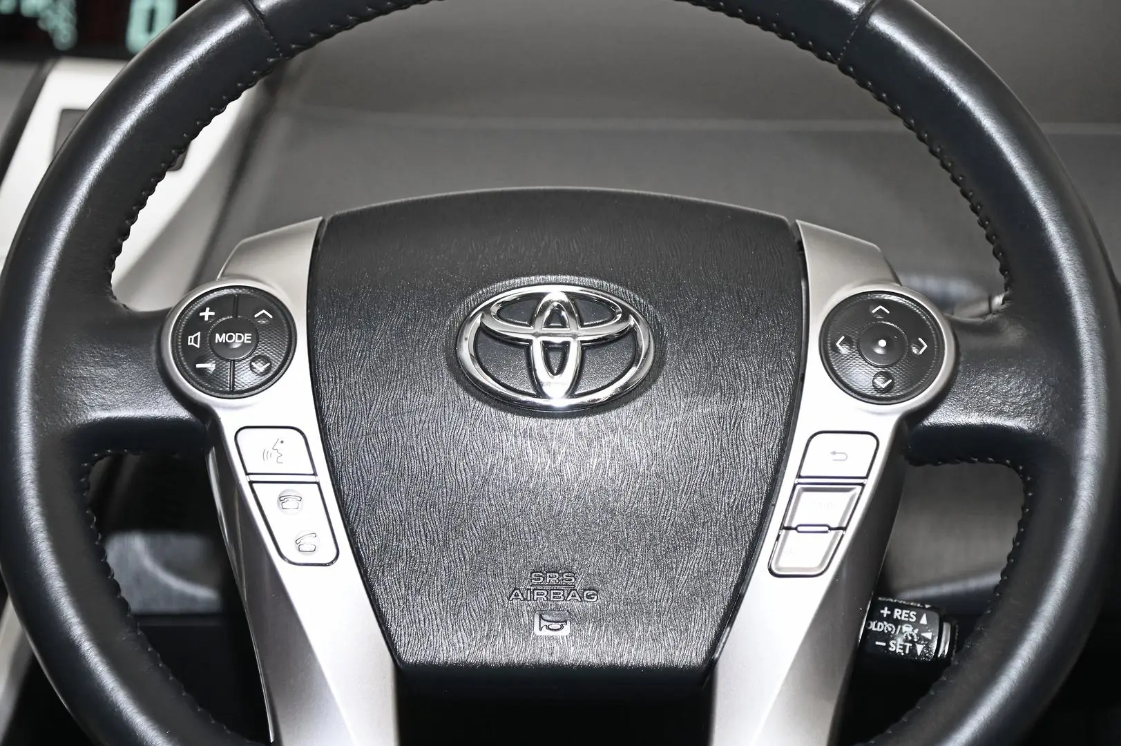 2019 Toyota Prius V Image 17