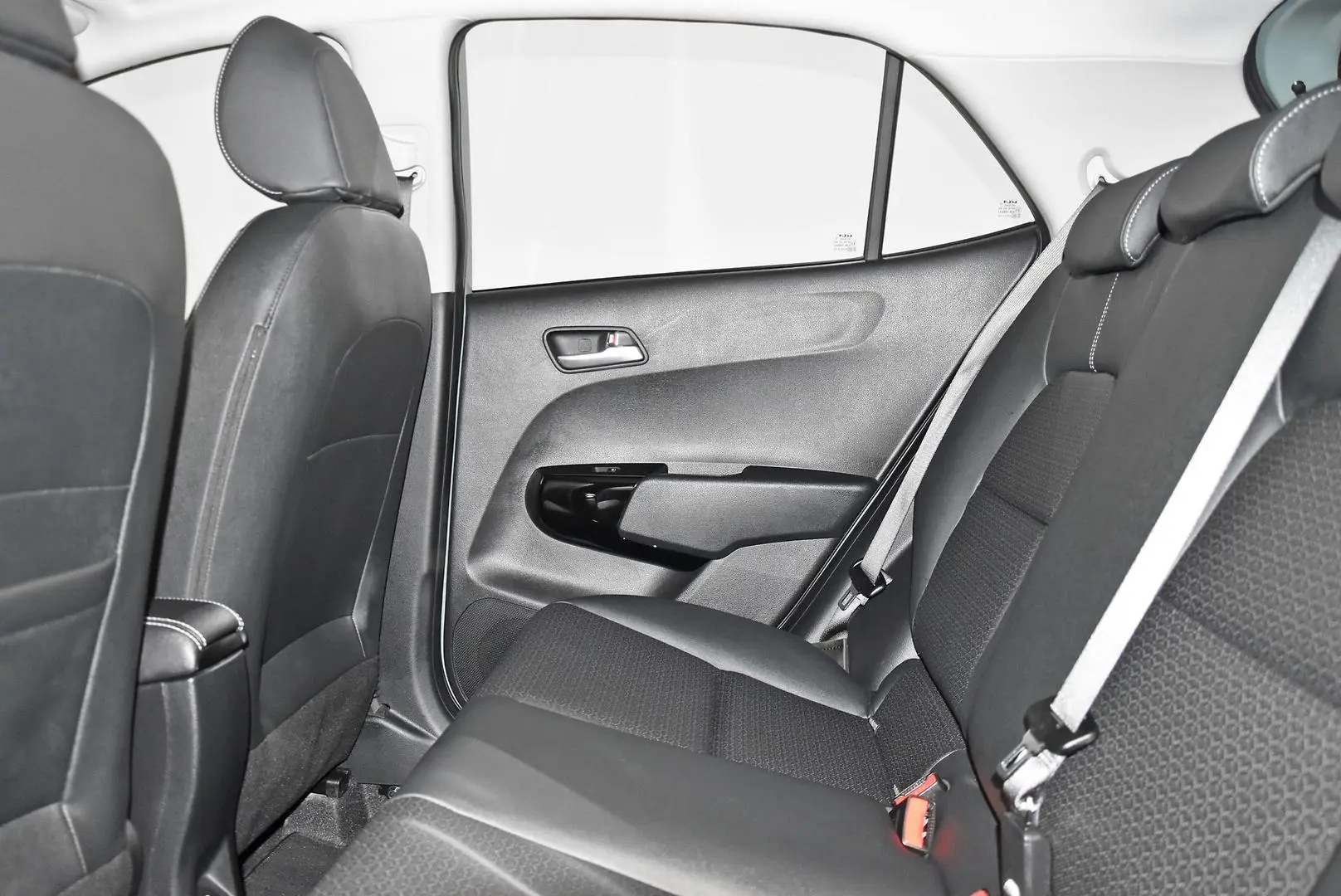 2024 Kia Picanto Gallery Image 18