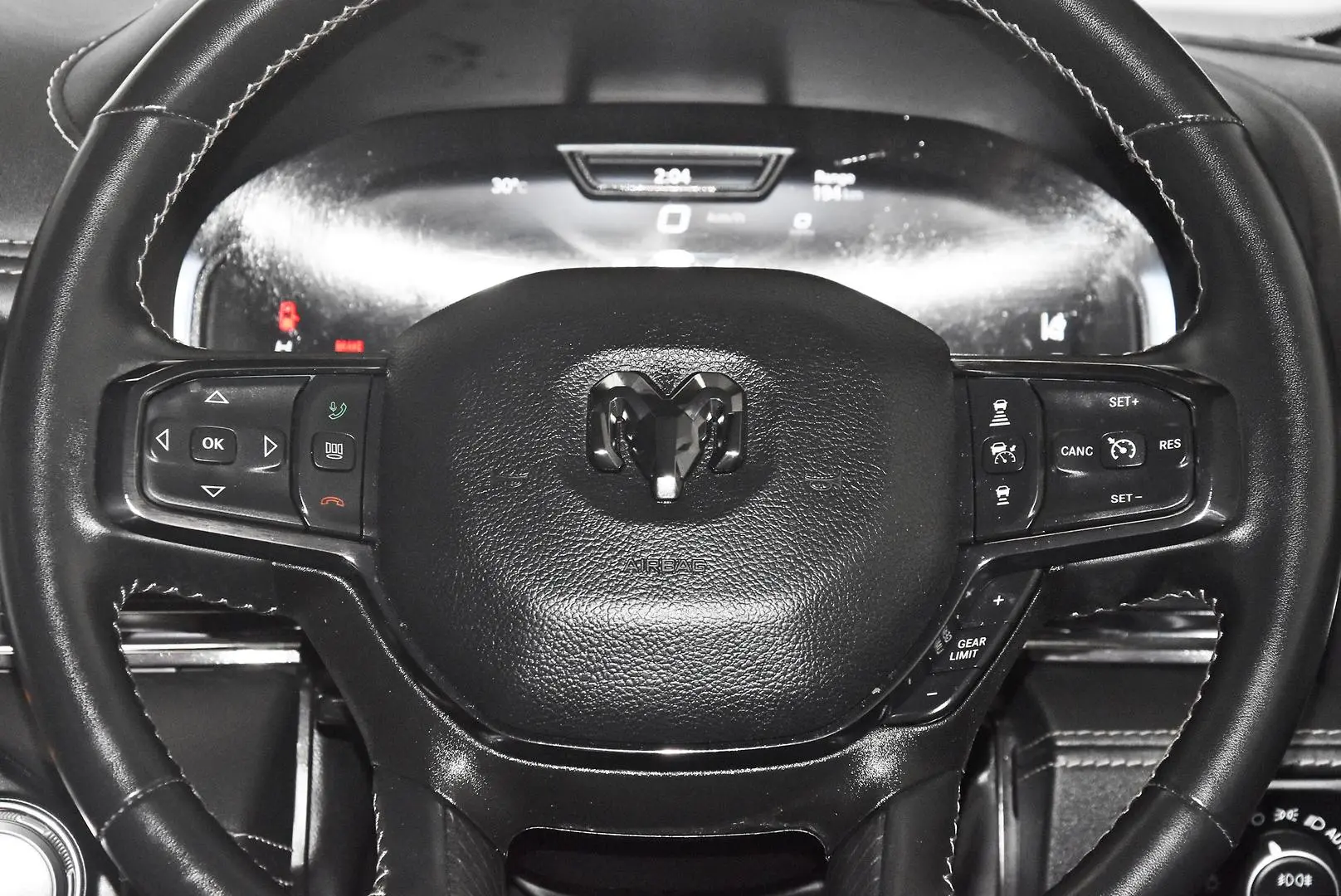 2024 RAM 1500 Gallery Image 17