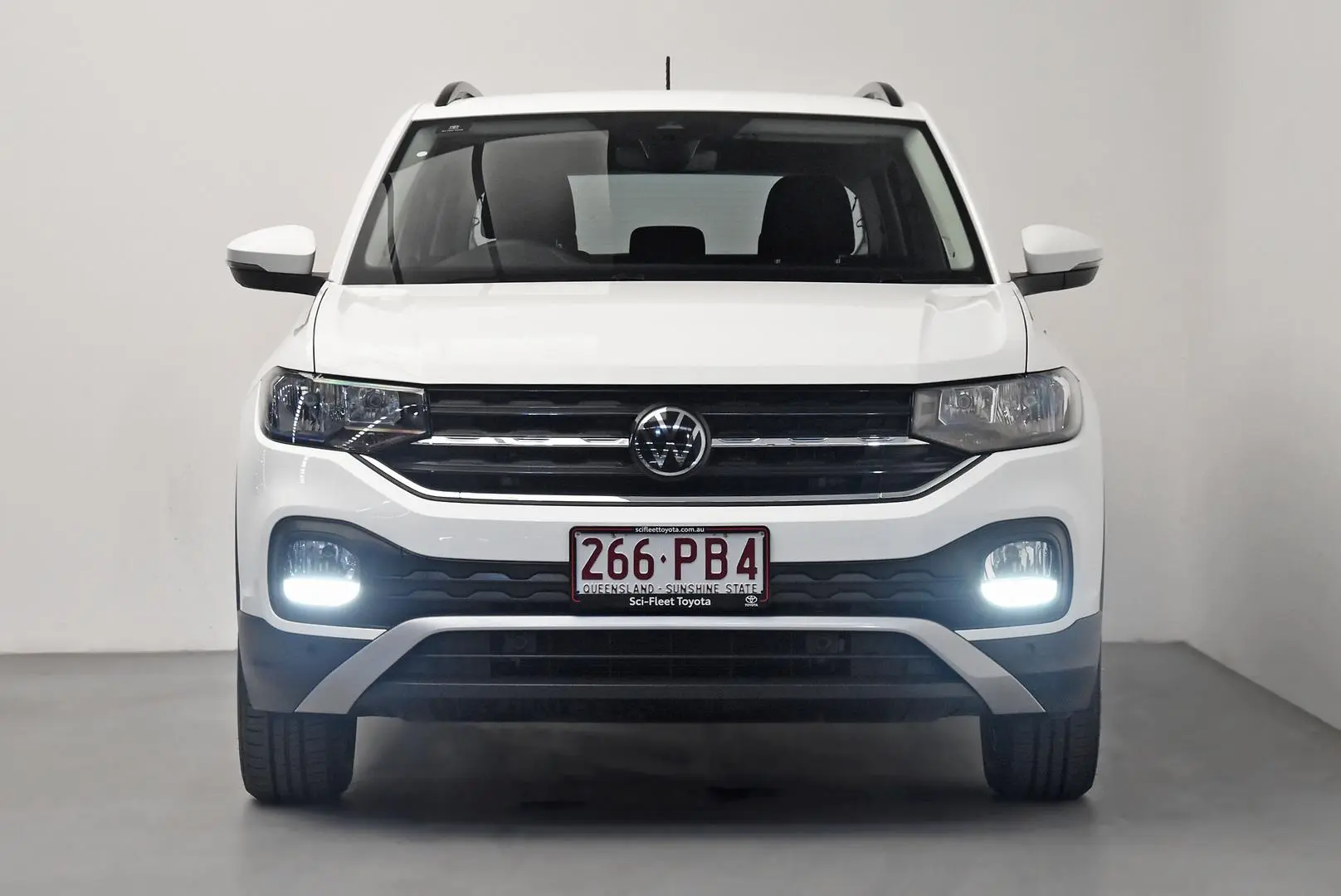 2023 Volkswagen T-Cross Gallery Image 2