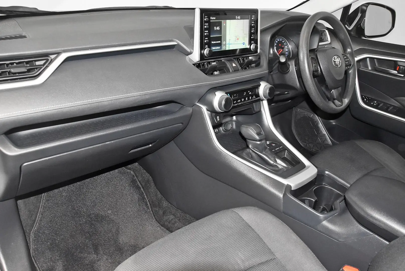 2019 Toyota RAV4 Gallery Image 16