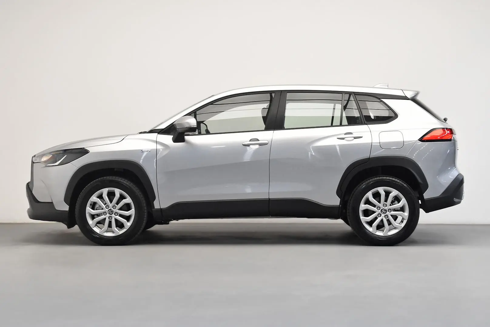 2025 Toyota Corolla Cross Gallery Image 4