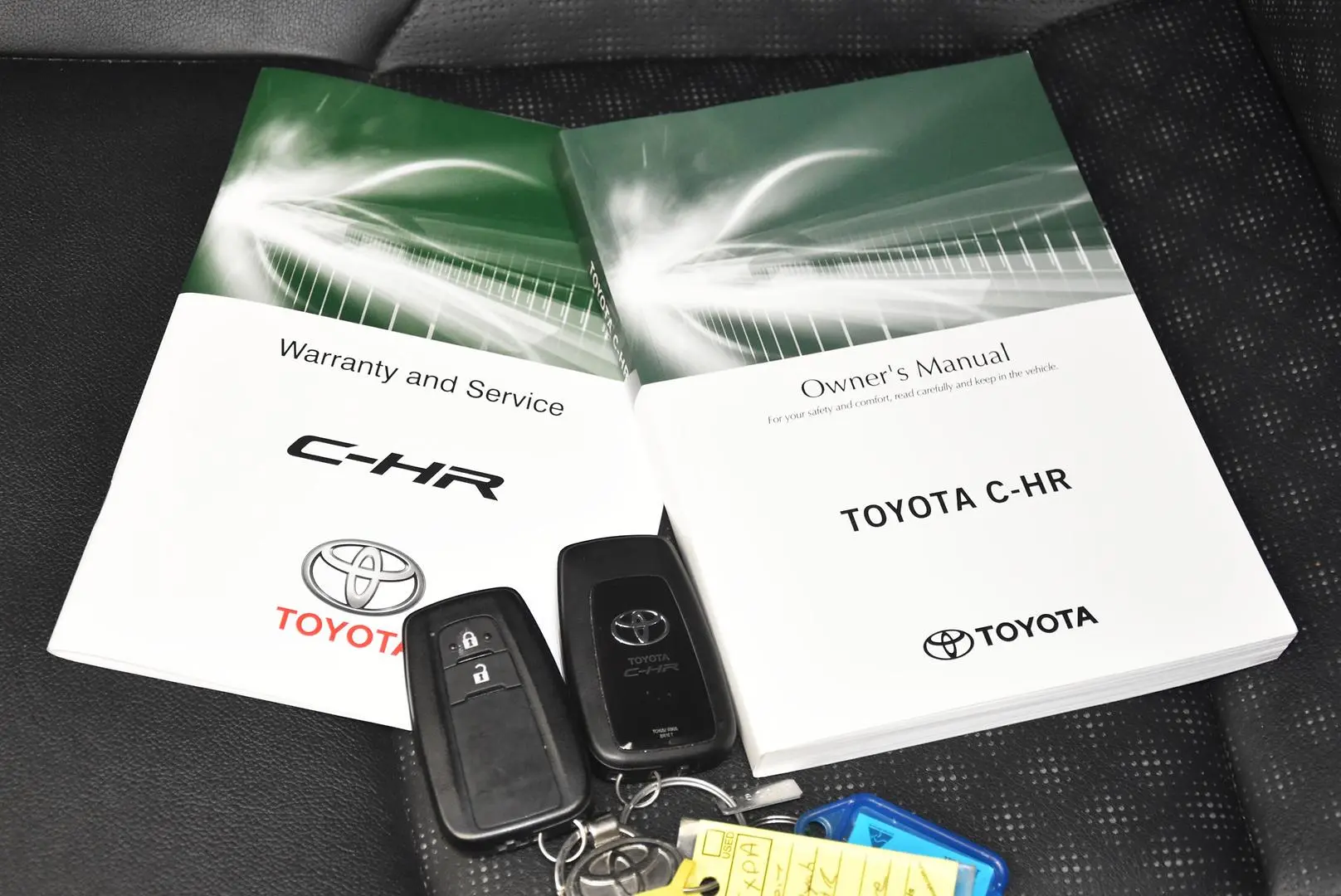 2017 Toyota C-HR Gallery Image 20