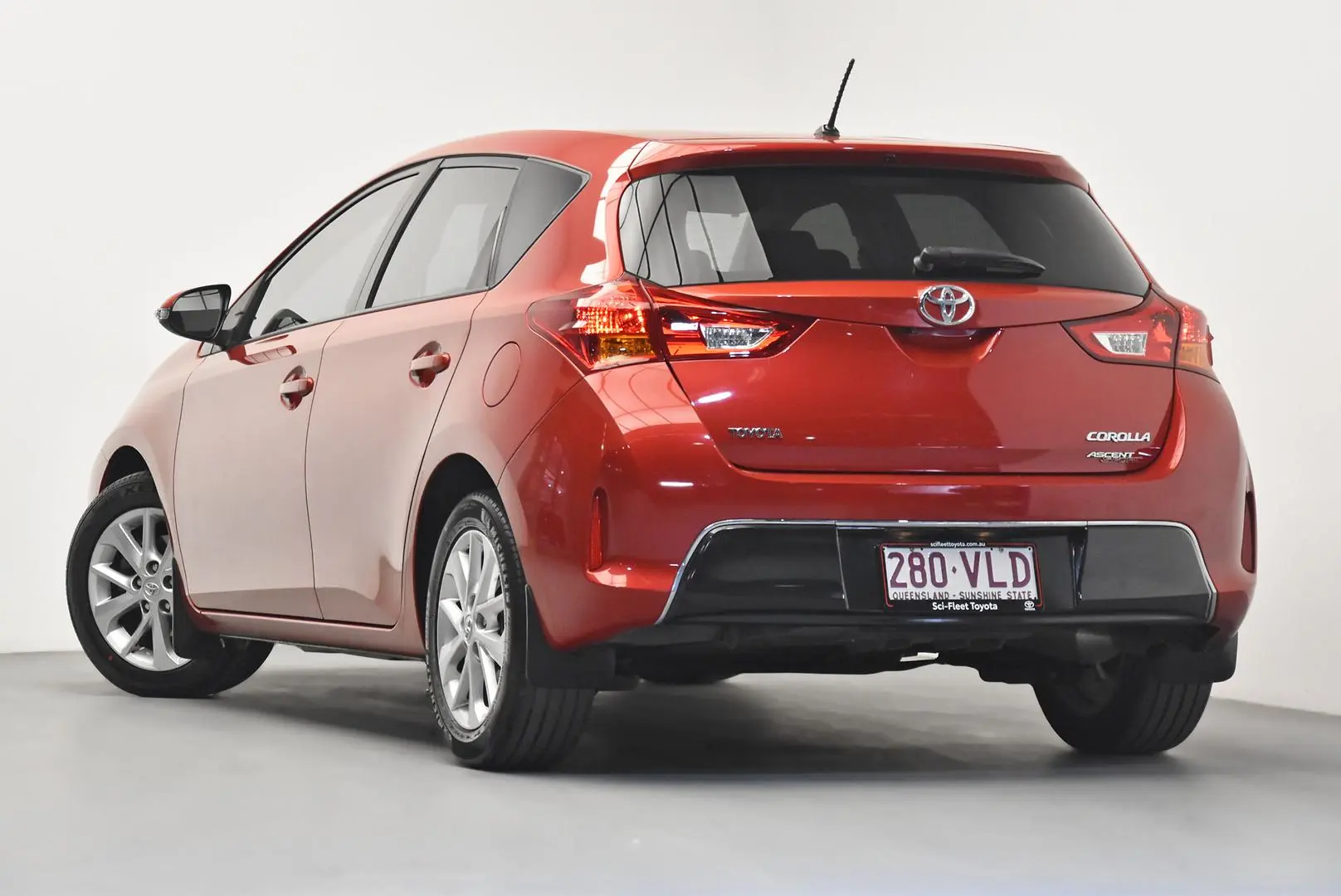 2015 Toyota Corolla Gallery Image 5
