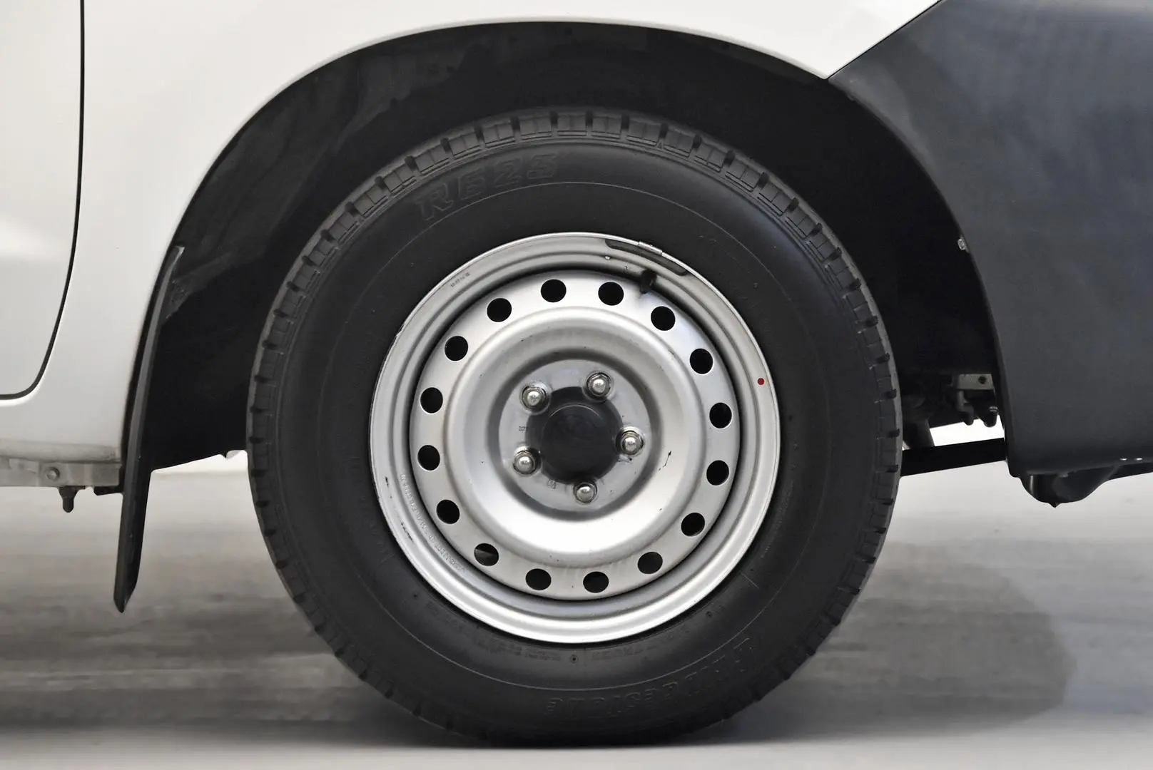 2014 Toyota Hilux Gallery Image 18