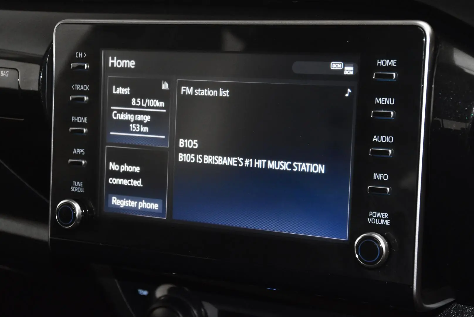 2024 Toyota Hilux Gallery Image 11