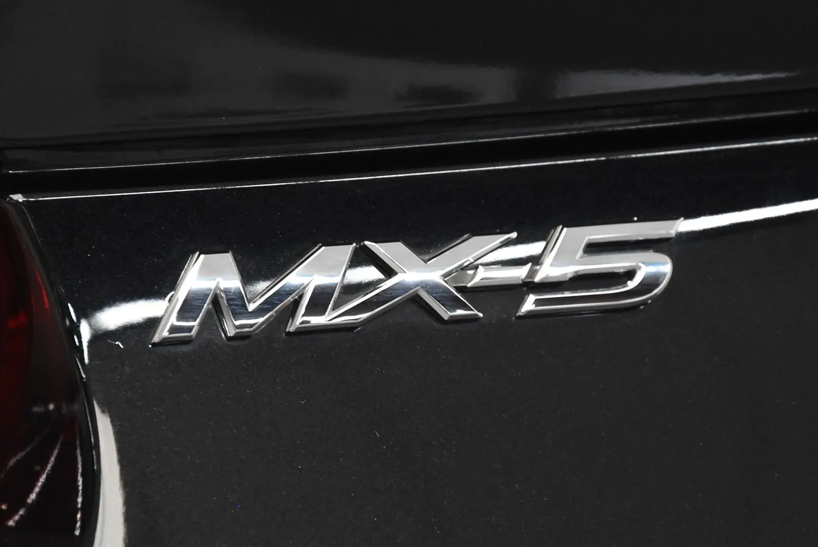 2015 Mazda MX-5 Gallery Image 8