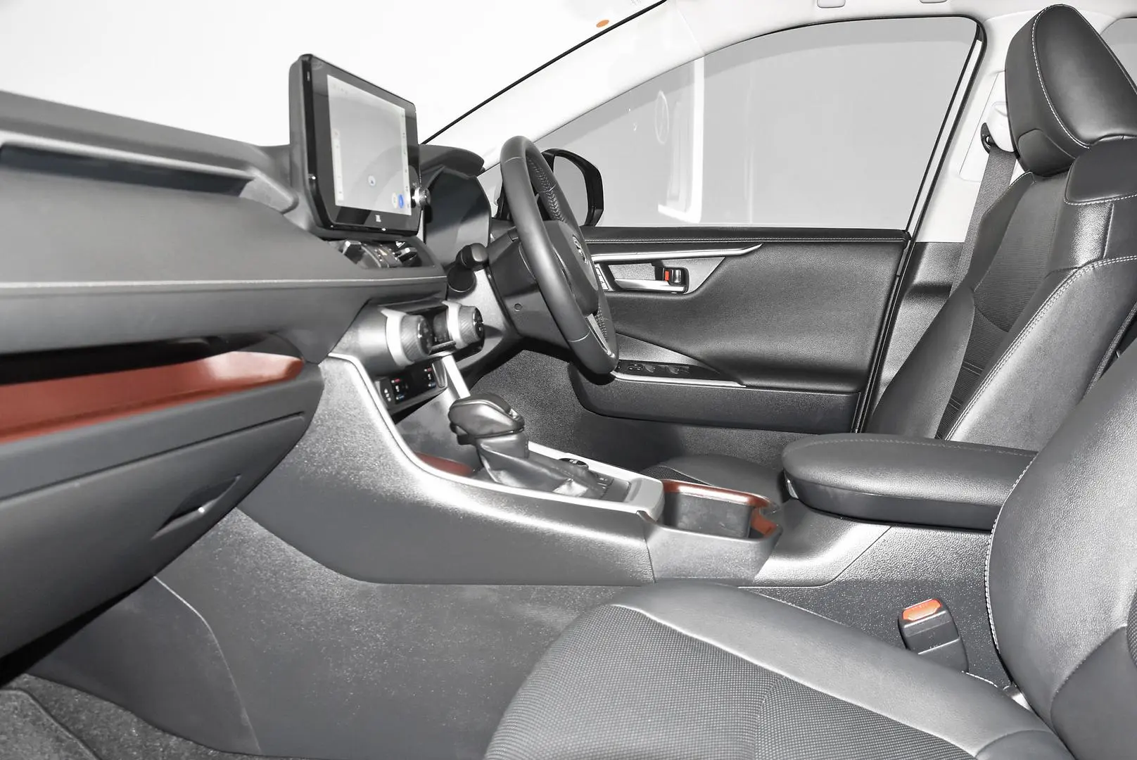 2024 Toyota RAV4 Gallery Image 18