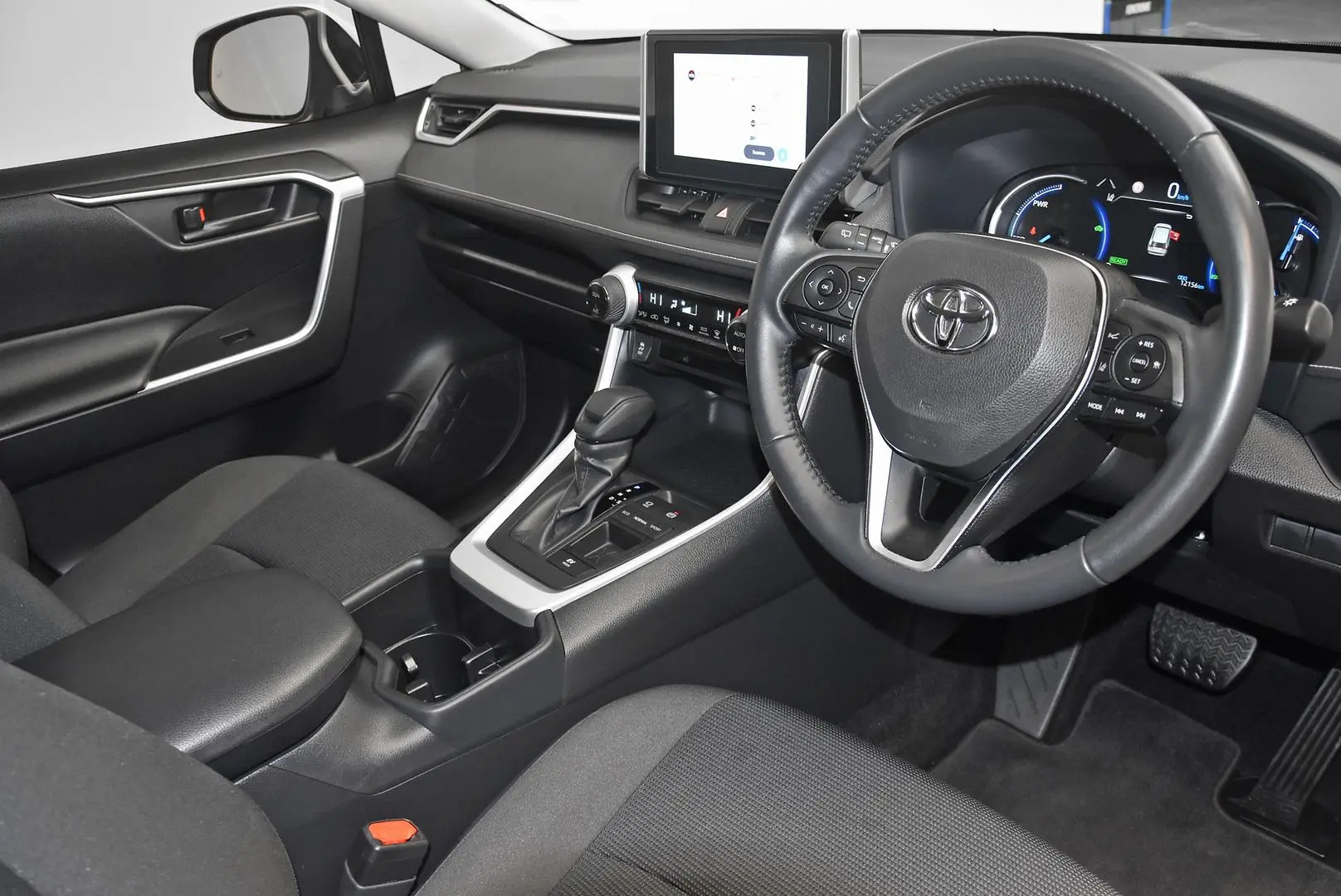 2024 Toyota RAV4 Gallery Image 9