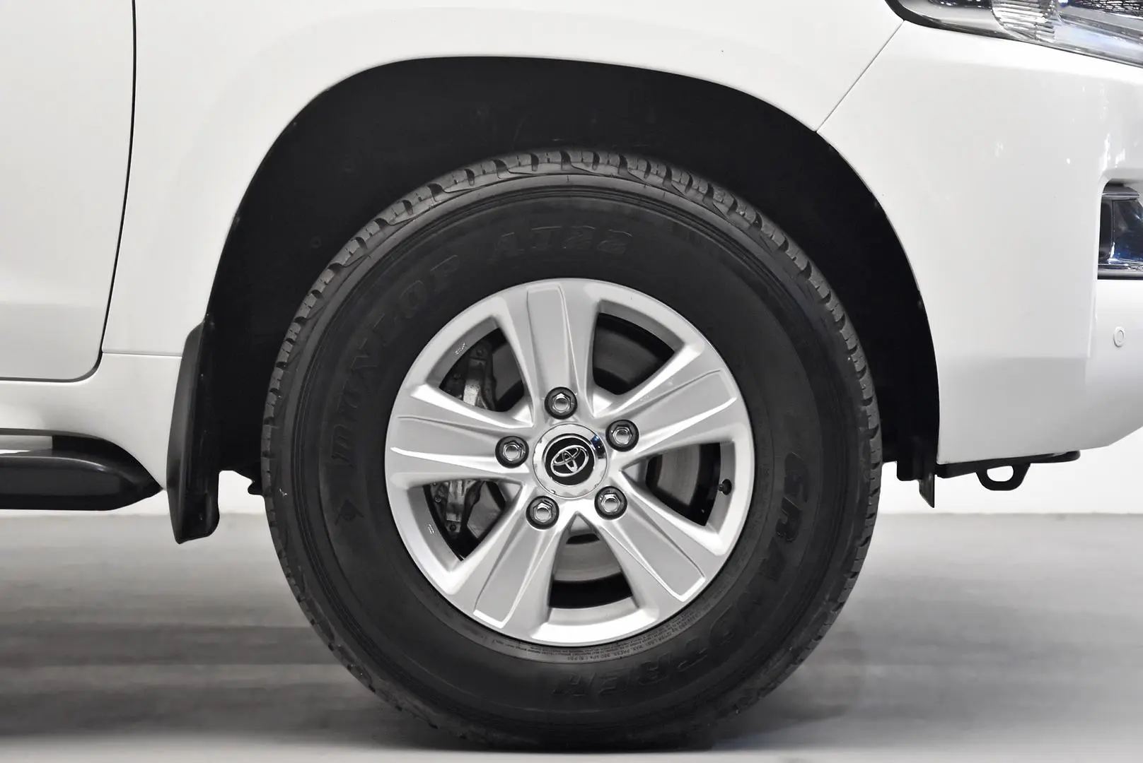 2020 Toyota Landcruiser Gallery Image 23