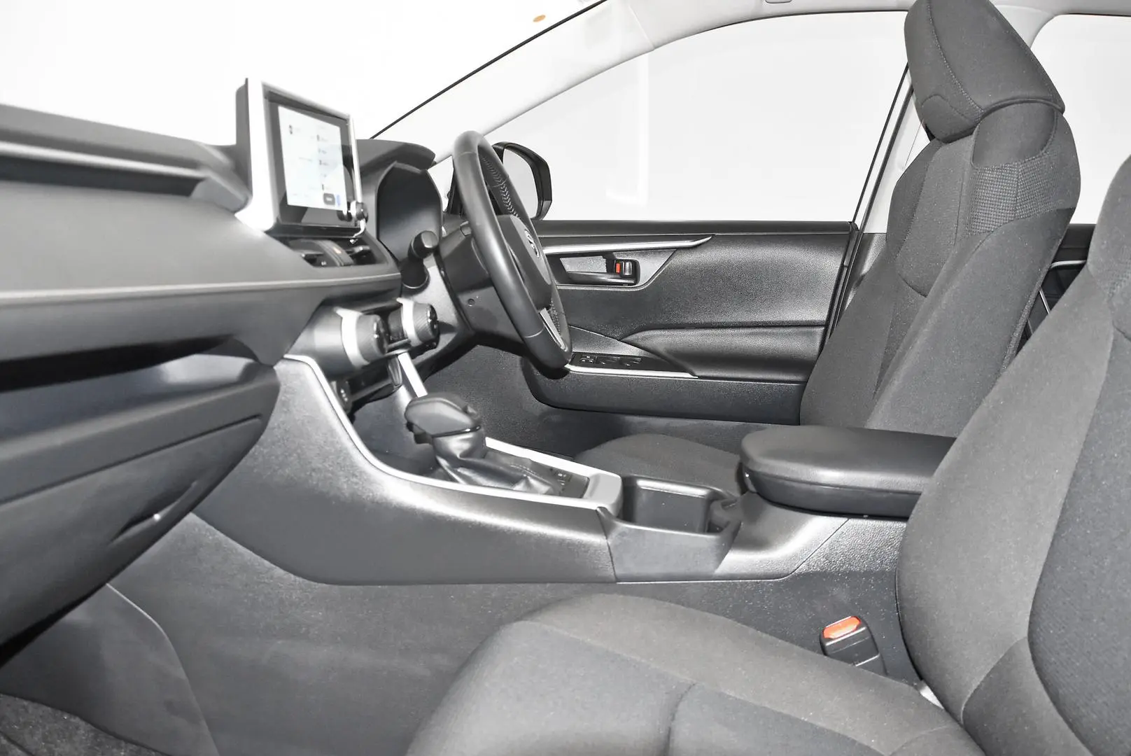 2024 Toyota RAV4 Gallery Image 18