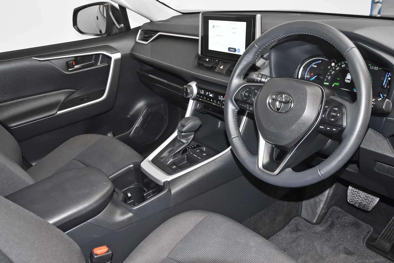 2024 Toyota RAV4 Gallery Image 9