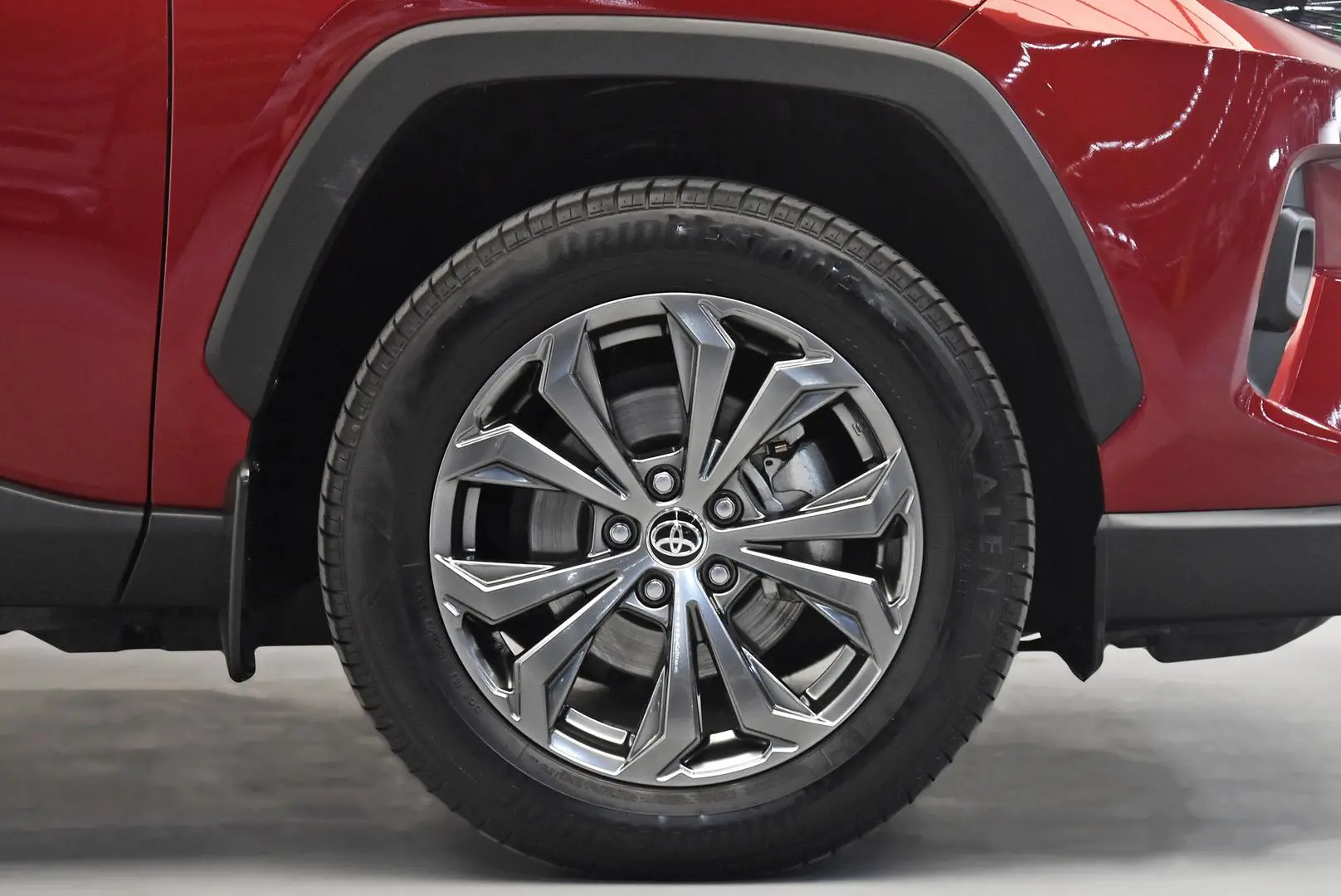 2024 Toyota RAV4 Gallery Image 23