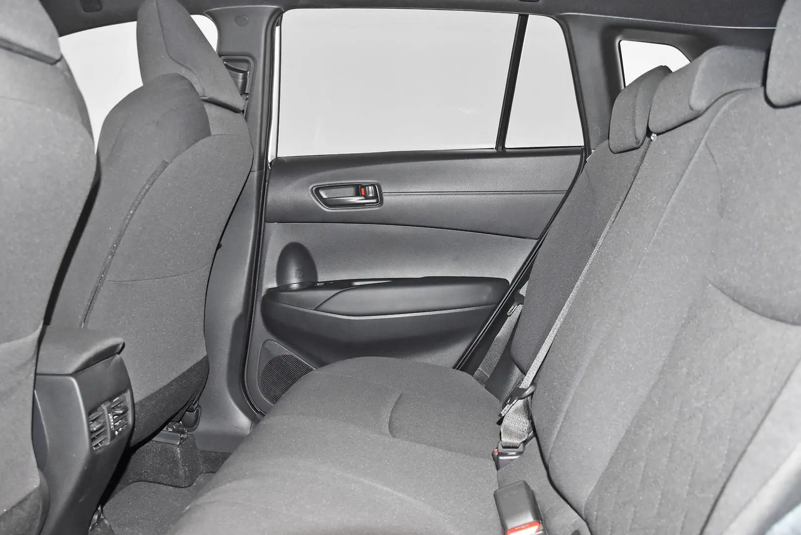 2025 Toyota Corolla Cross Gallery Image 19