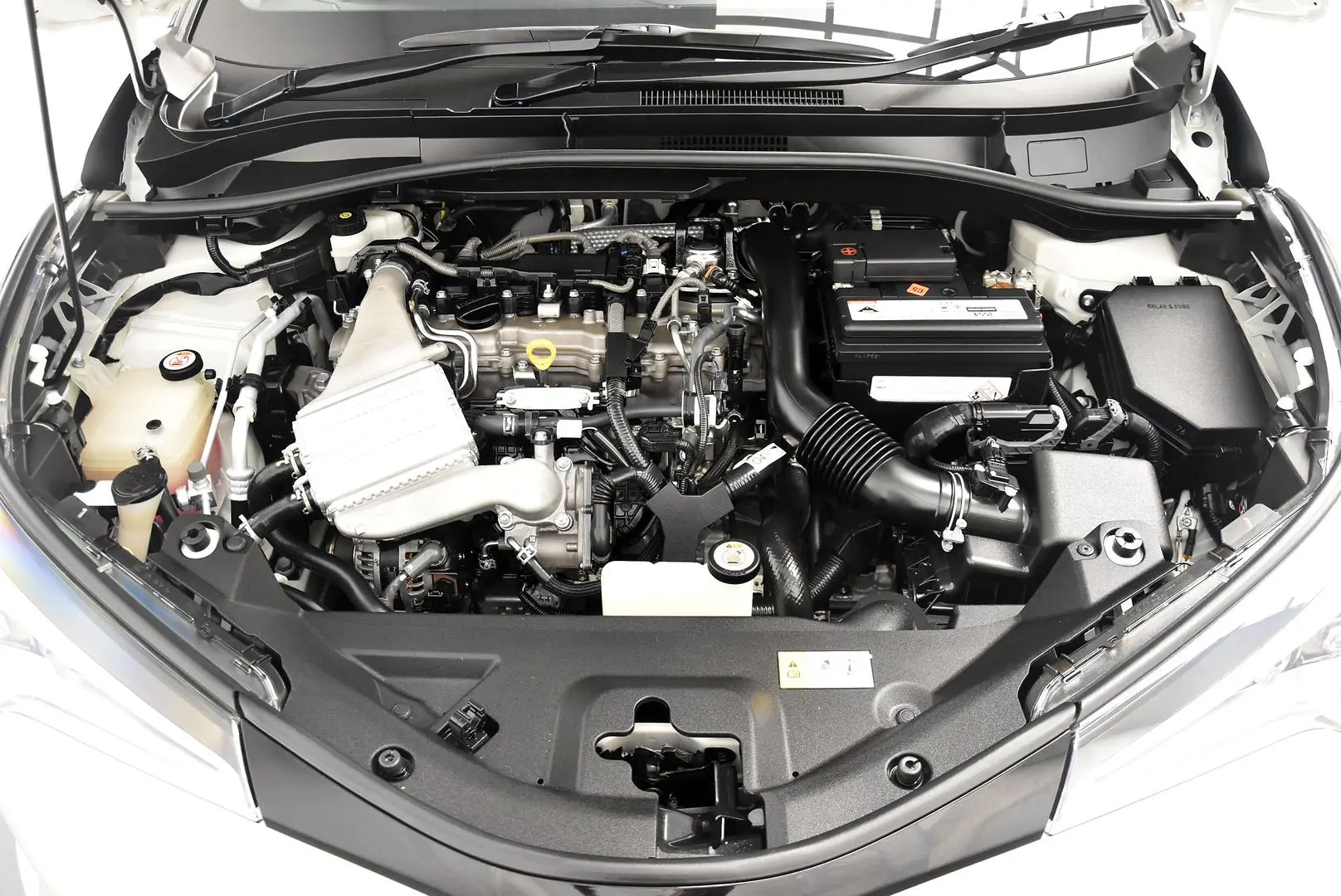 2019 Toyota C-HR Gallery Image 21