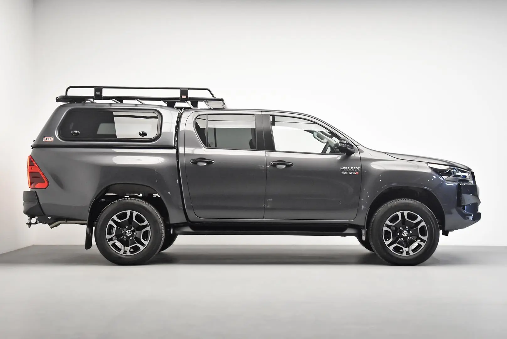 2024 Toyota Hilux Gallery Image 3