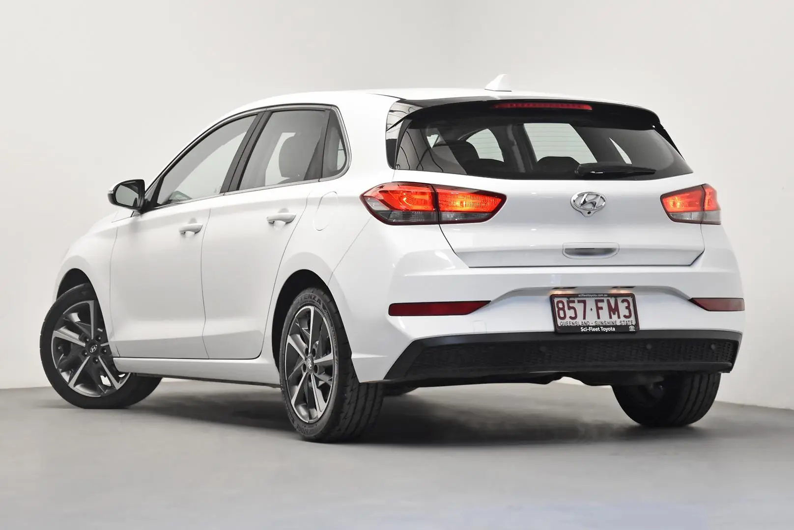 2022 Hyundai i30 Gallery Image 5