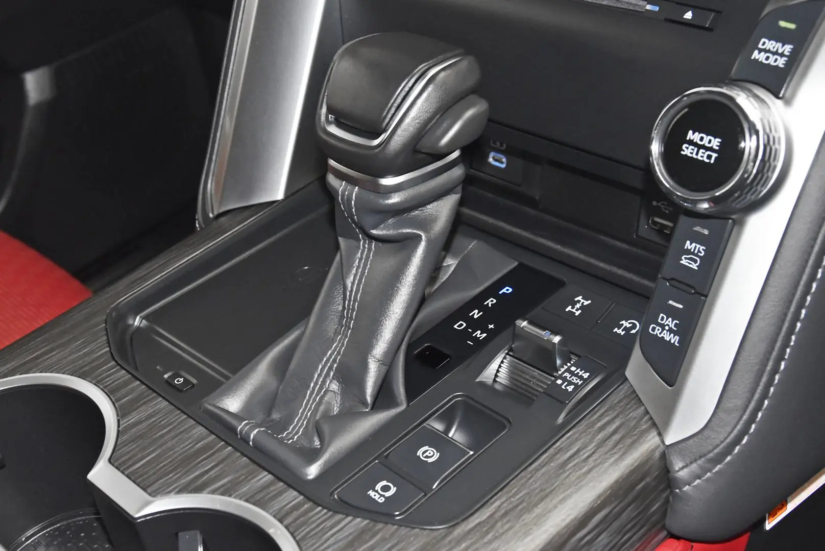 2024 Toyota Landcruiser Gallery Image 13