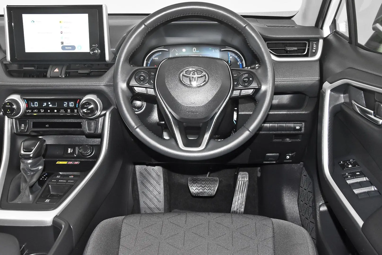 2025 Toyota RAV4 Gallery Image 15