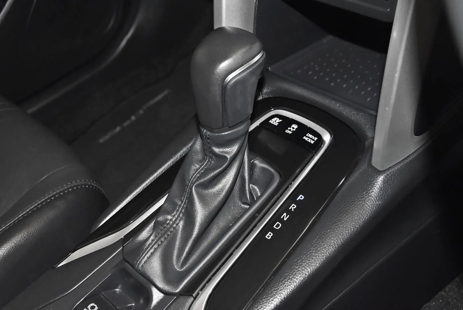 2023 Toyota Corolla Cross Gallery Image 14