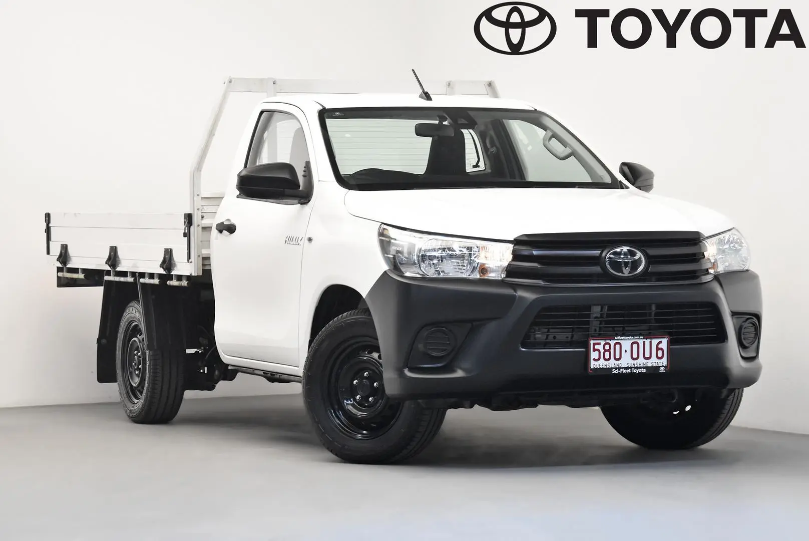 2021 Toyota Hilux Gallery Image 1