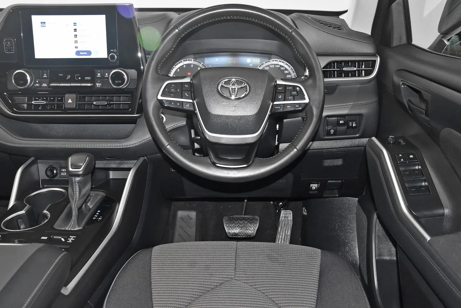 2022 Toyota Kluger Gallery Image 14