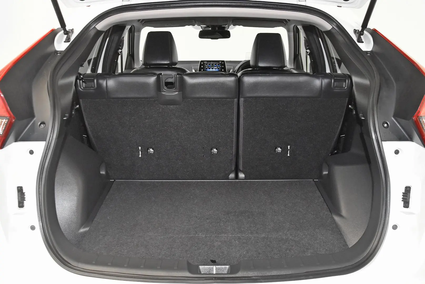 2018 Mitsubishi Eclipse Cross Gallery Image 21