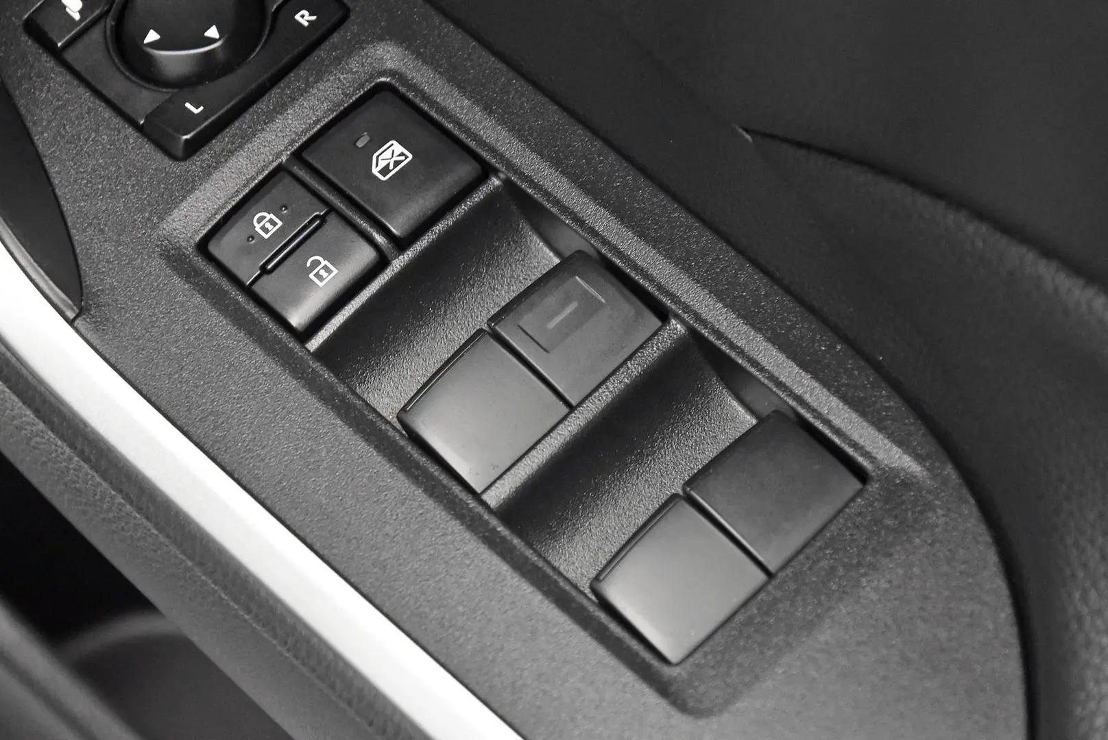 2024 Toyota RAV4 Gallery Image 10