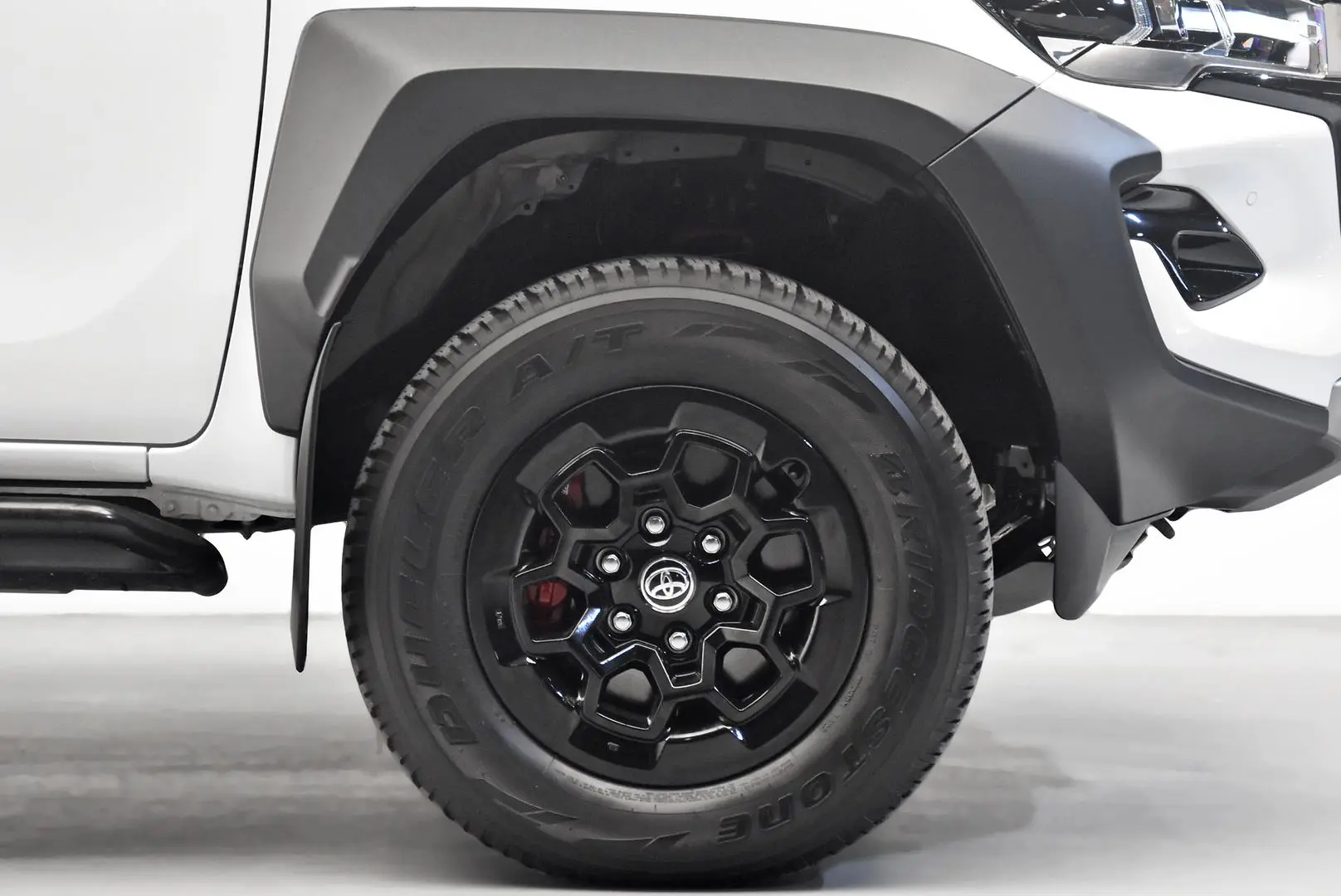 2023 Toyota Hilux Gallery Image 22