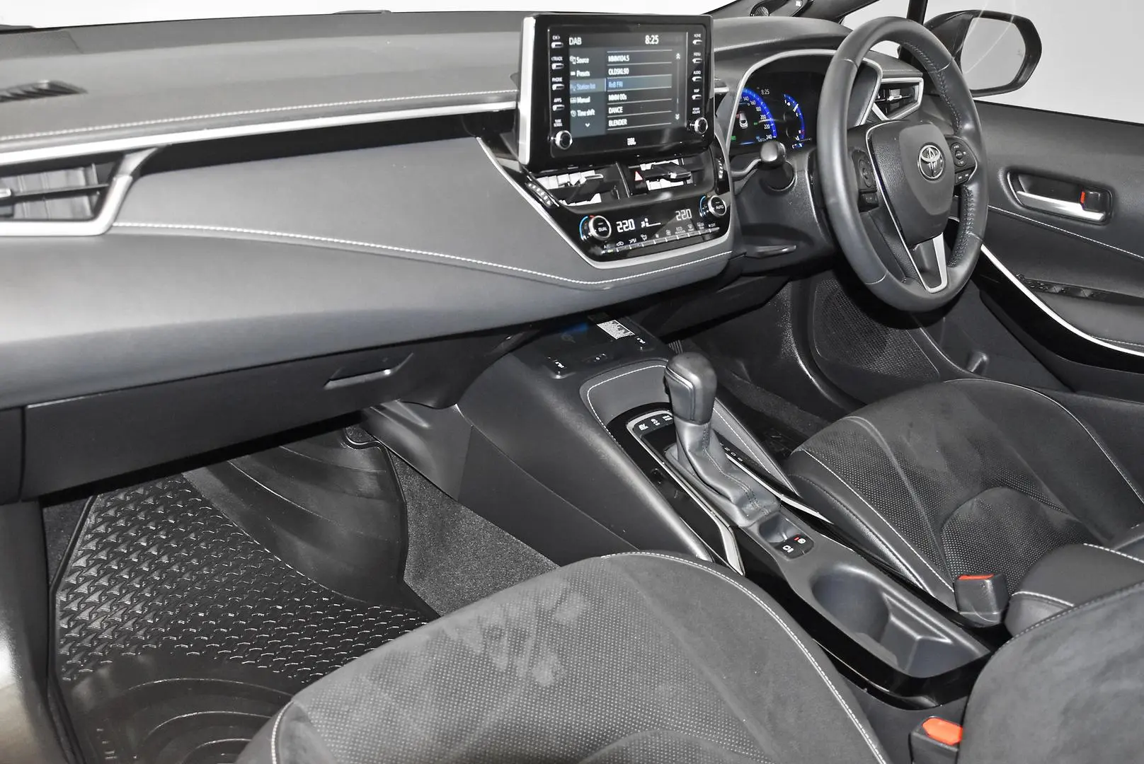 2021 Toyota Corolla Gallery Image 15