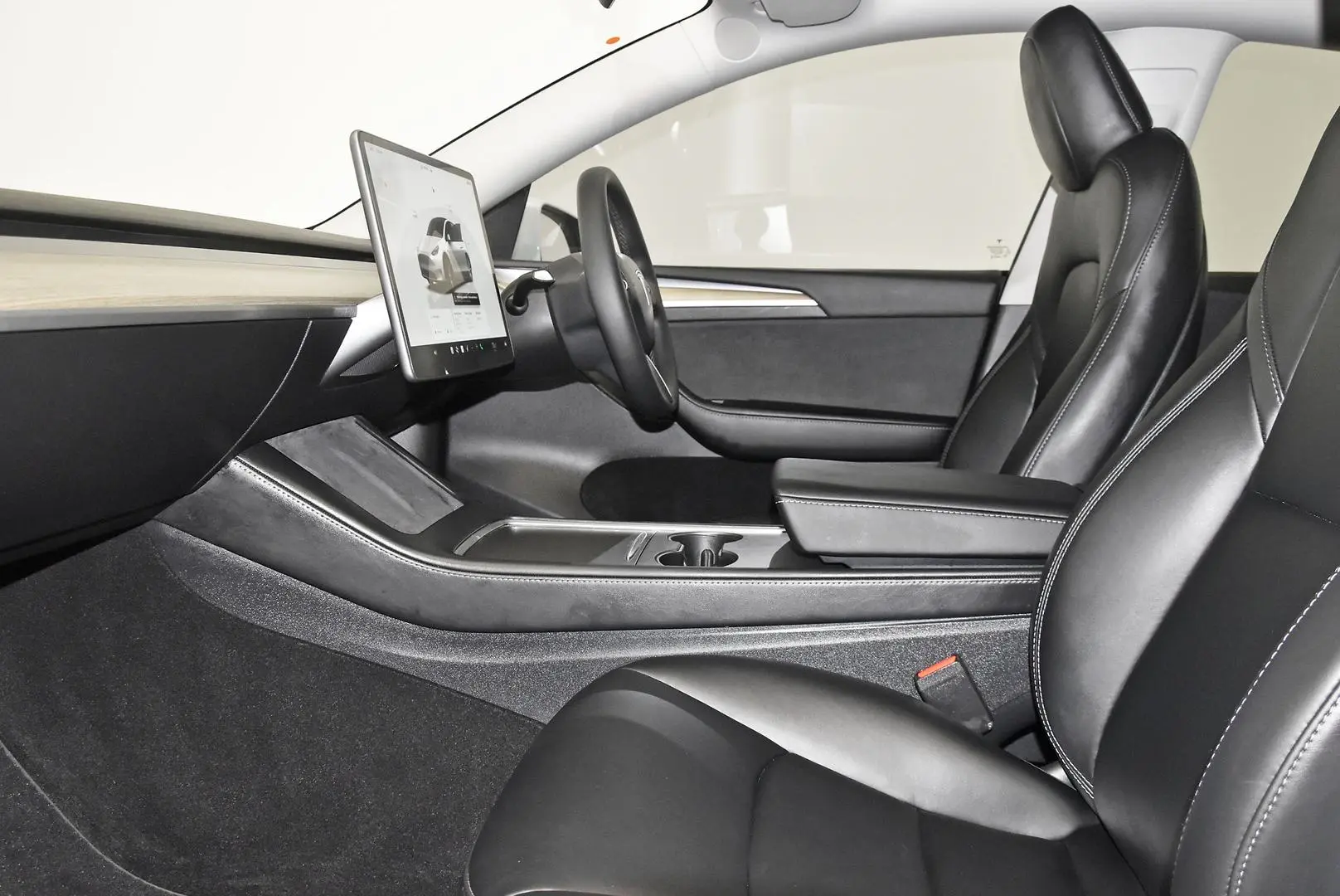 2023 Tesla Model Y Gallery Image 16