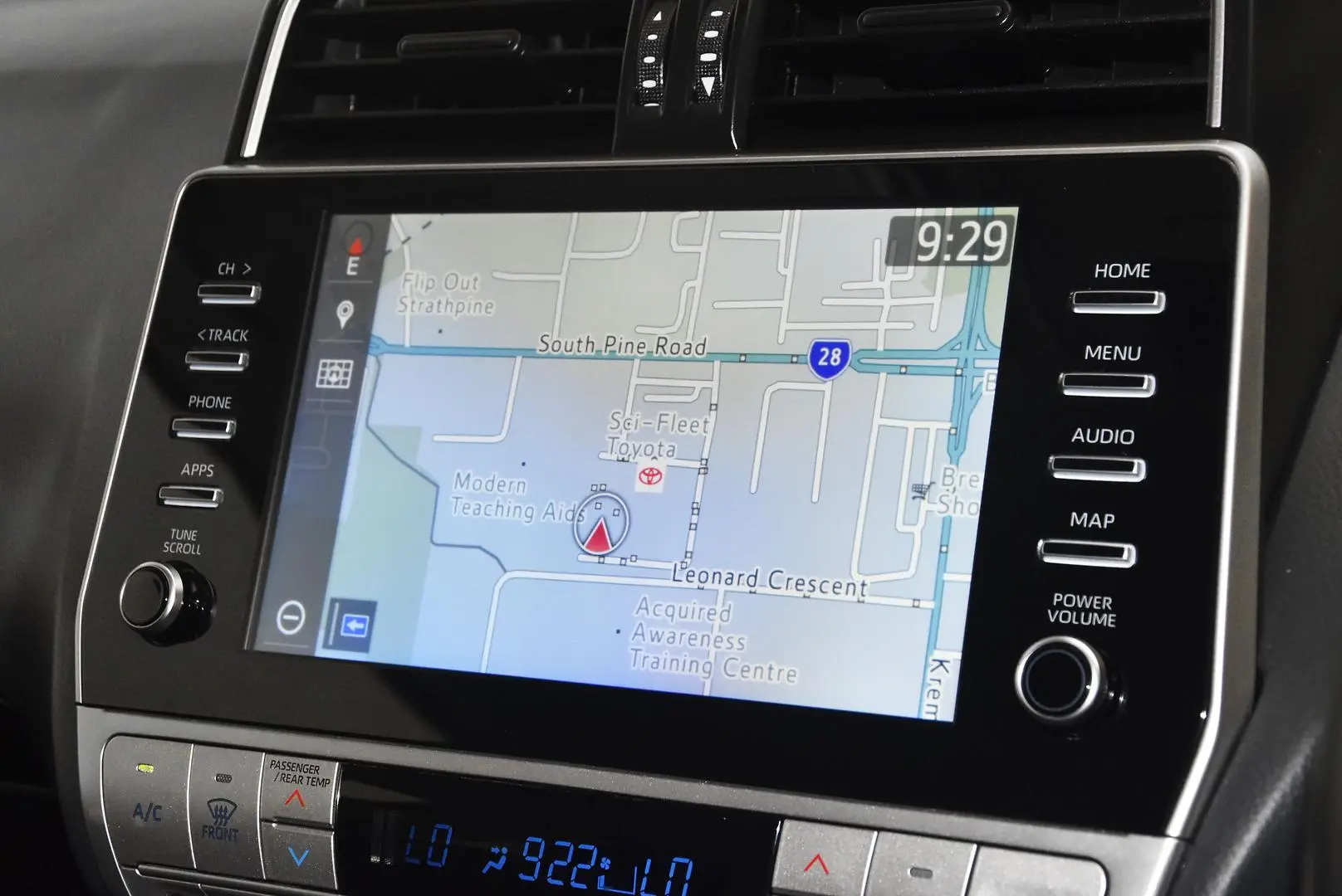 2023 Toyota Landcruiser Prado Gallery Image 10