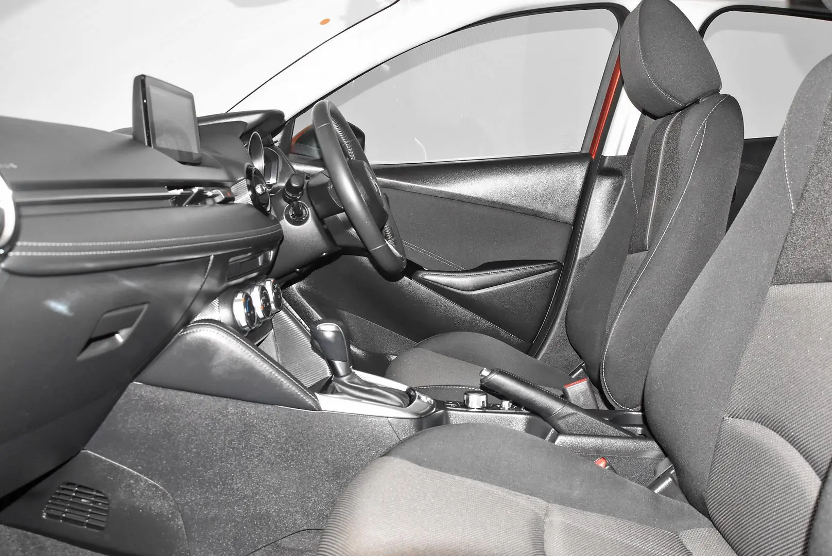 2017 Mazda 2 Gallery Image 17