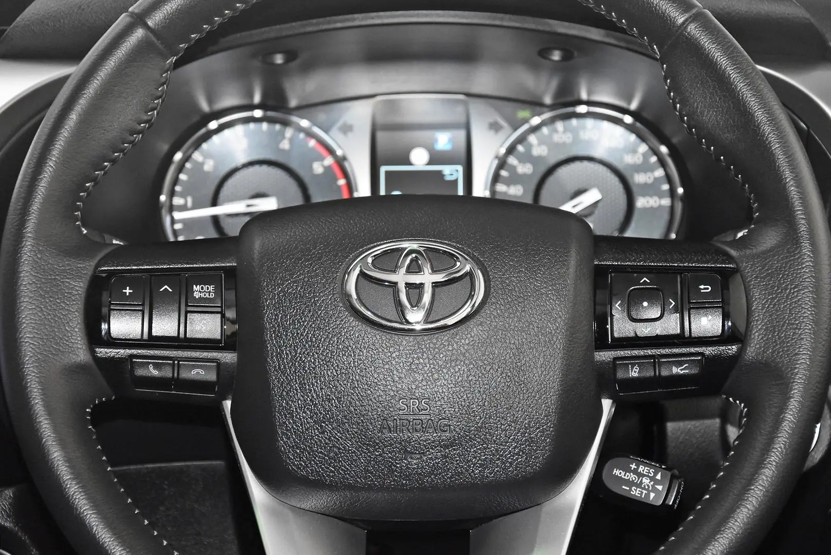 2024 Toyota Hilux Gallery Image 15