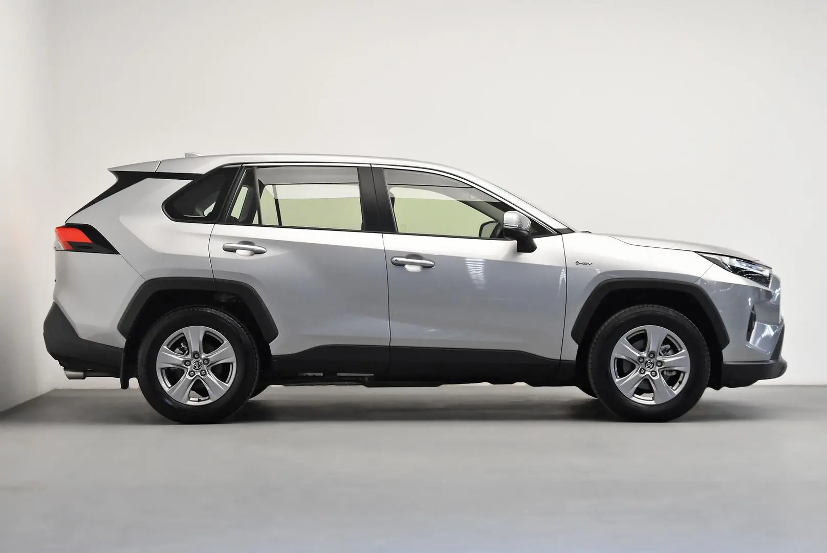 2025 Toyota RAV4 Gallery Image 3
