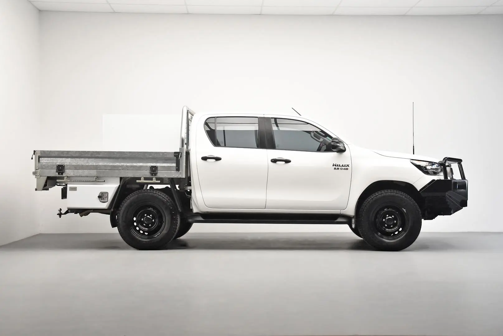 2020 Toyota Hilux Gallery Image 3