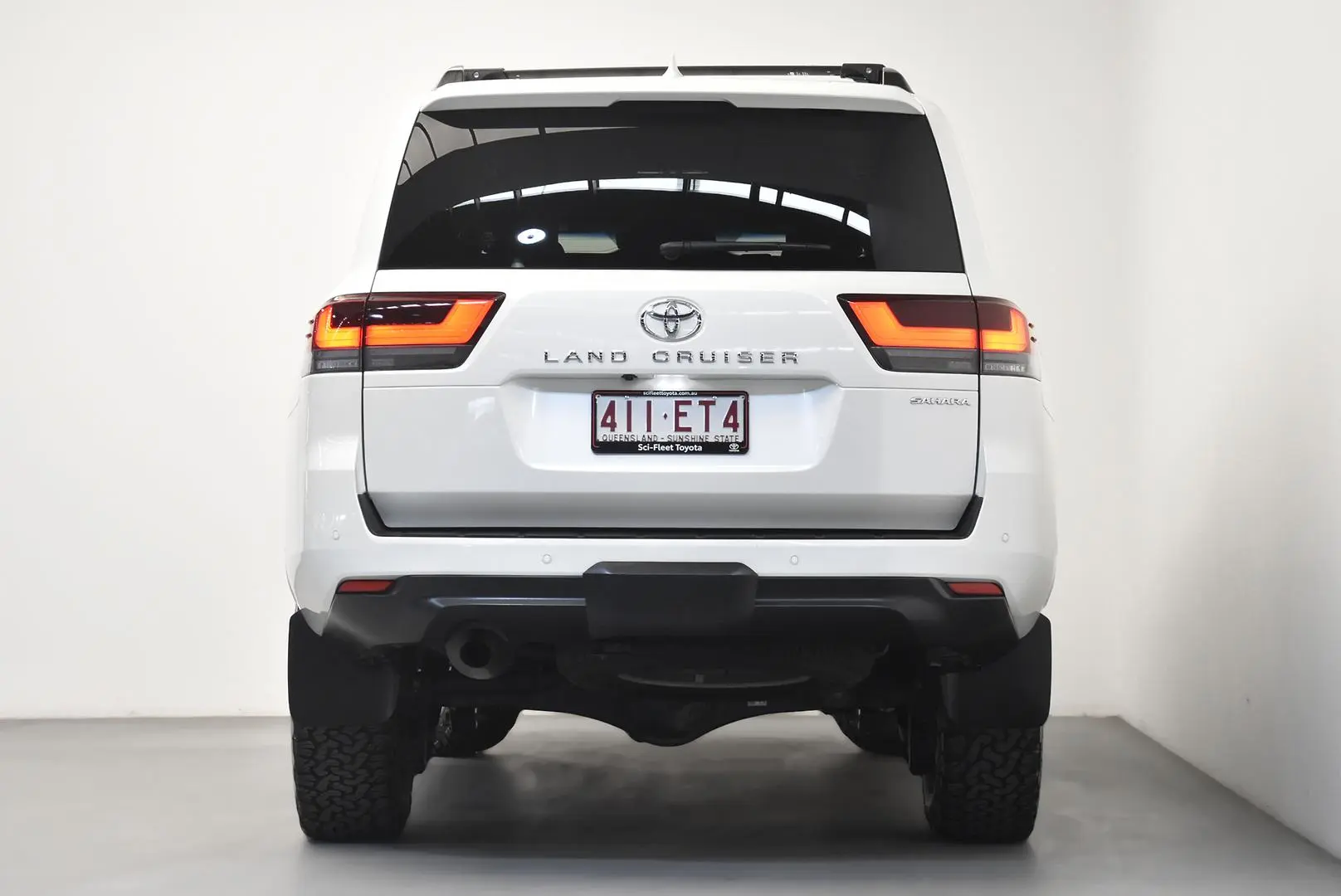 2022 Toyota Landcruiser Gallery Image 6