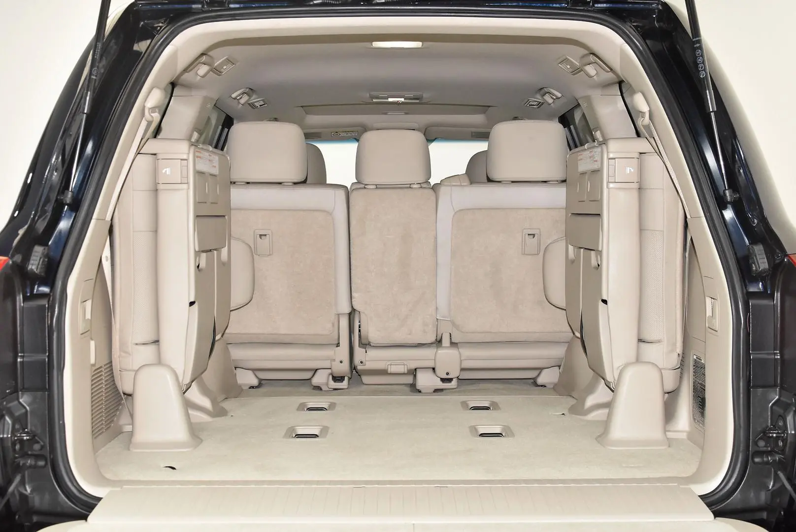 2019 Toyota Landcruiser Gallery Image 20