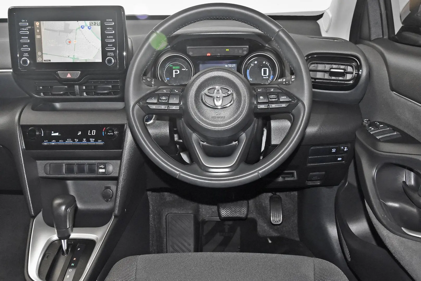 2021 Toyota Yaris Cross Gallery Image 15