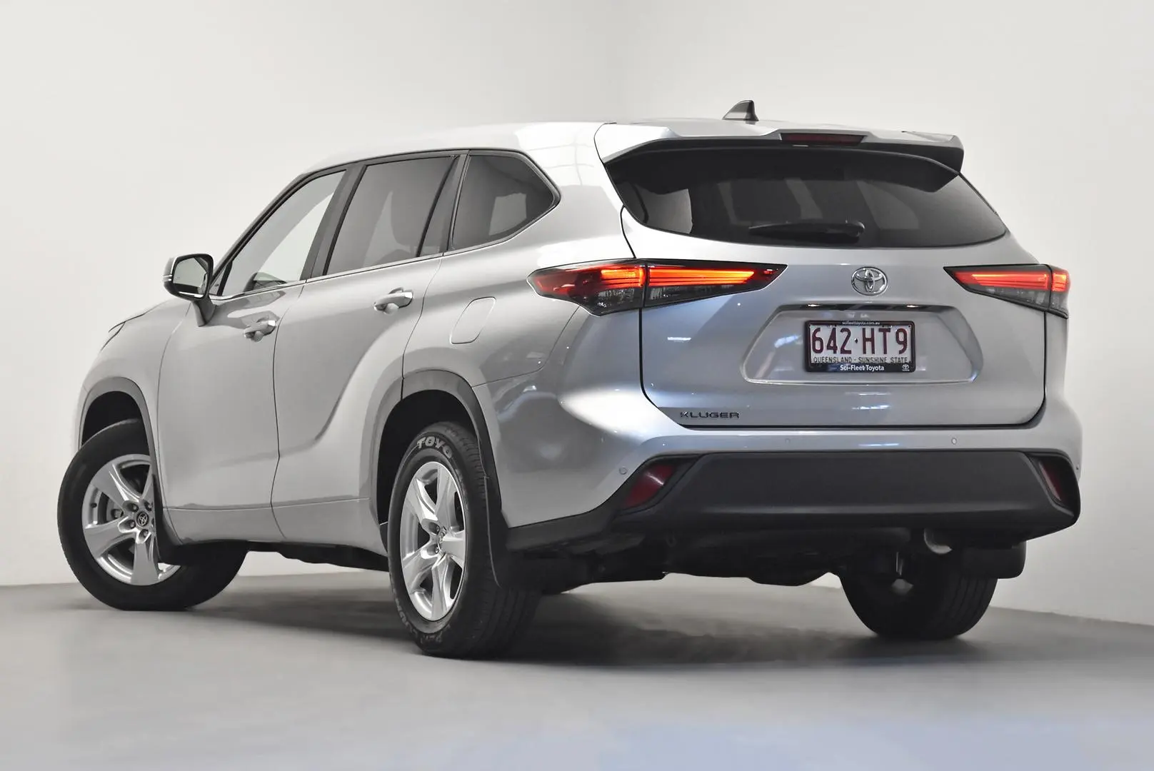 2023 Toyota Kluger Gallery Image 5