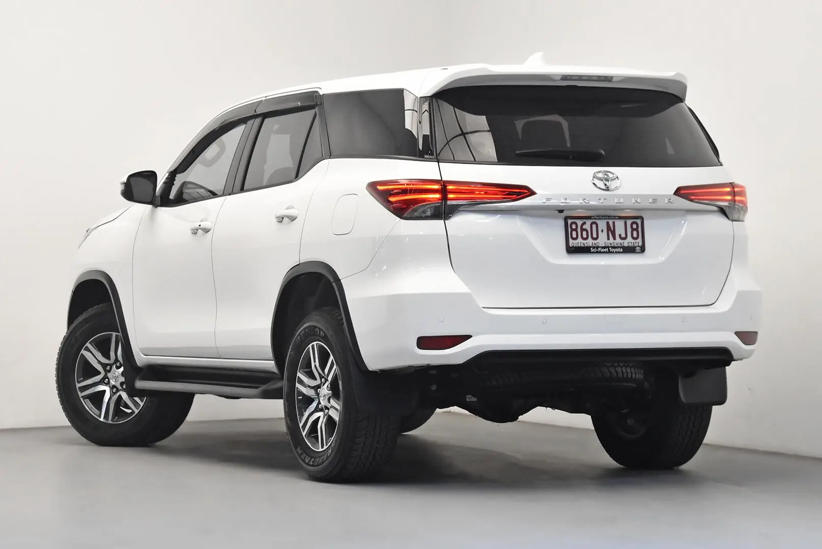 2025 Toyota Fortuner Gallery Image 5