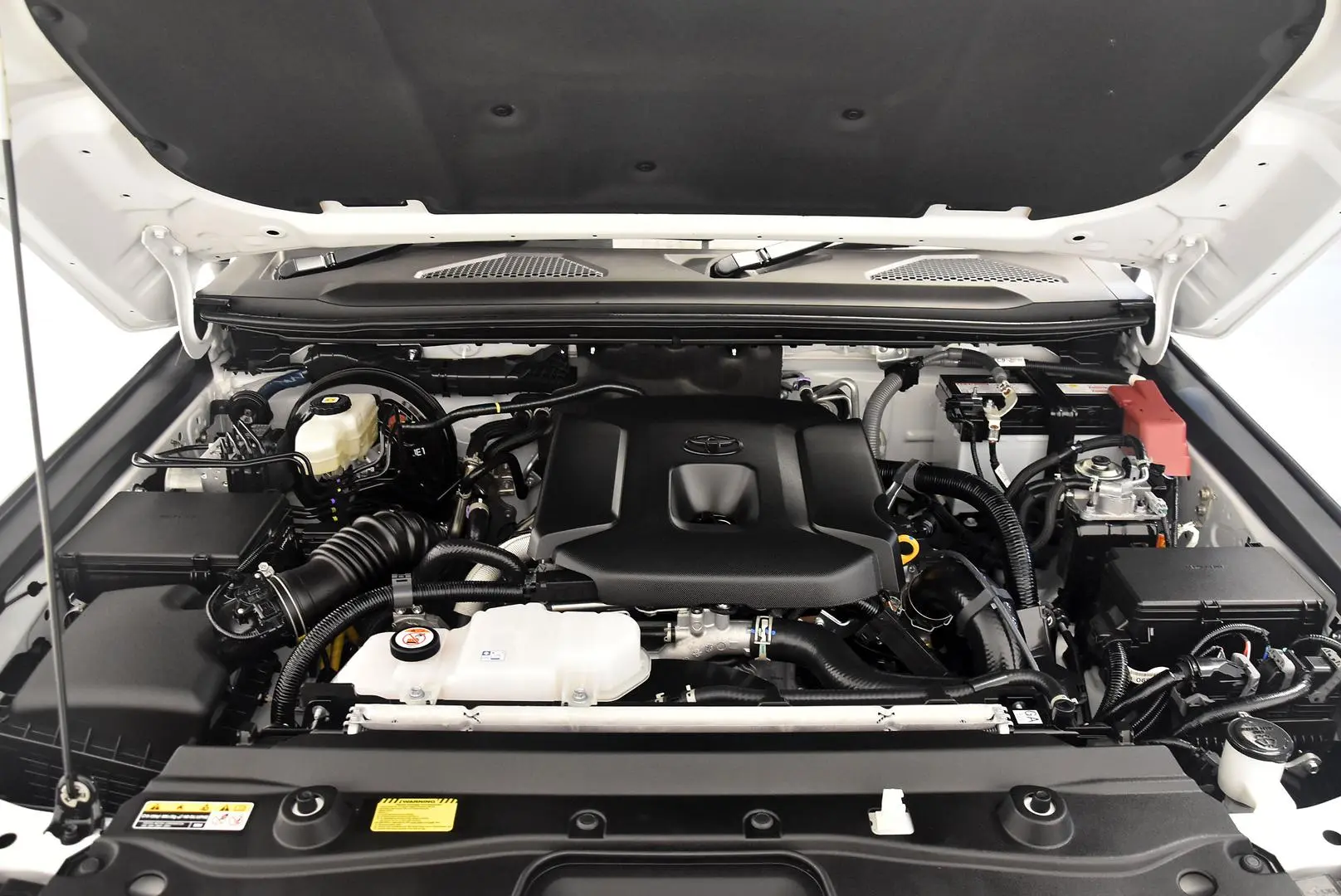 2025 Toyota Landcruiser Prado Gallery Image 23