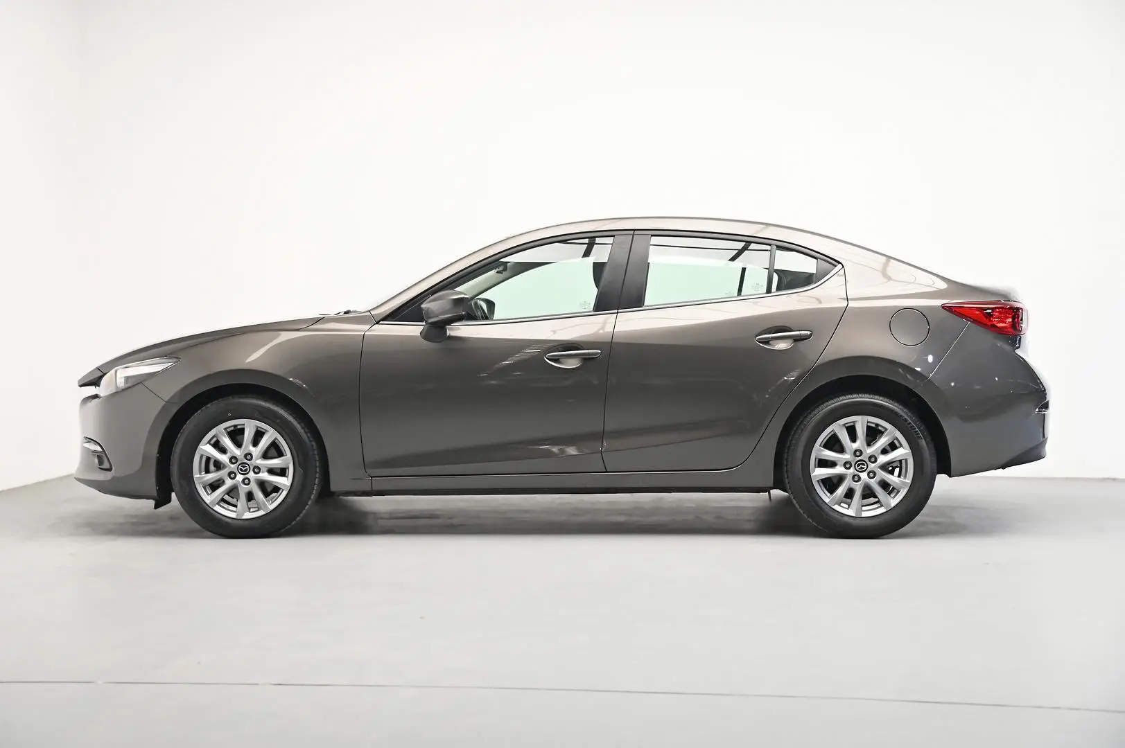 2018 Mazda 3 Image 4