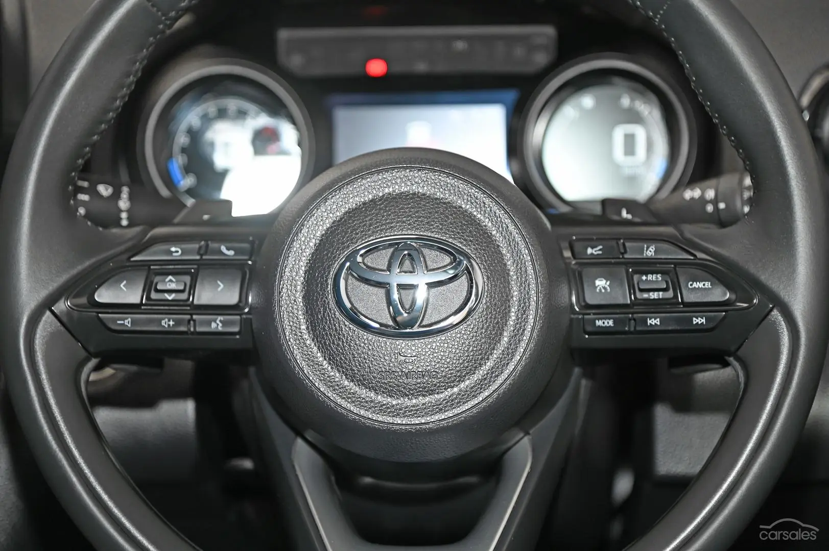 2023 Toyota Yaris Cross Image 16