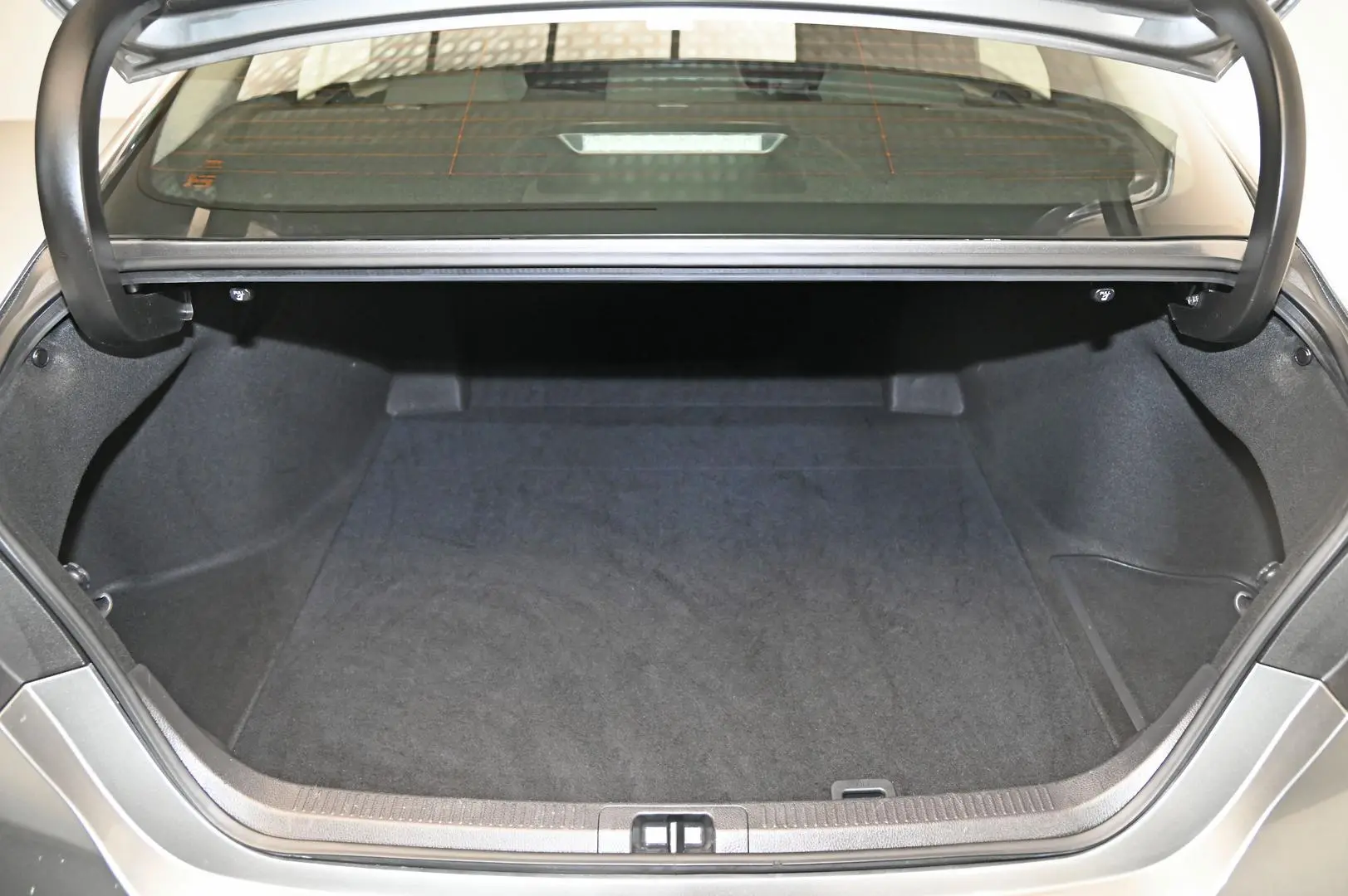 2022 Toyota Camry Gallery Image 19