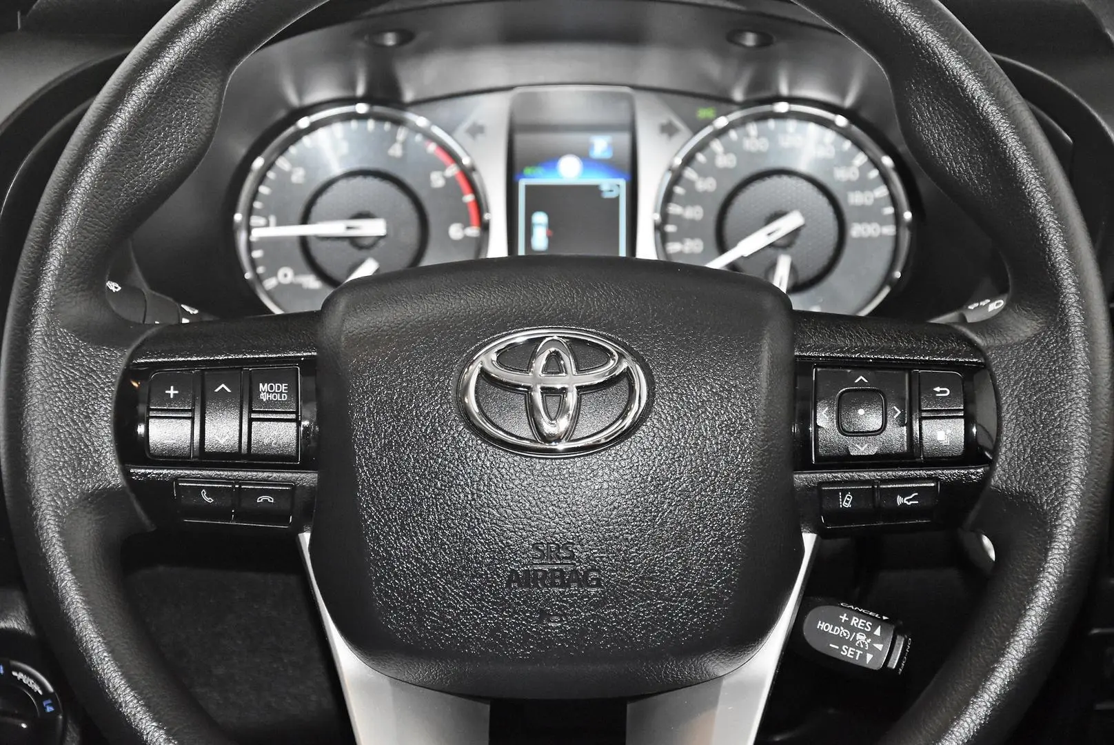 2024 Toyota Hilux Gallery Image 15