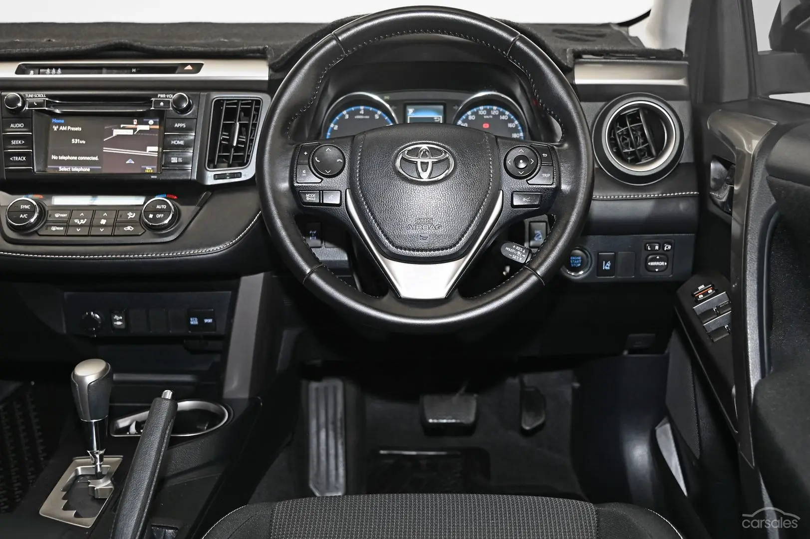 2017 Toyota RAV4 Image 14