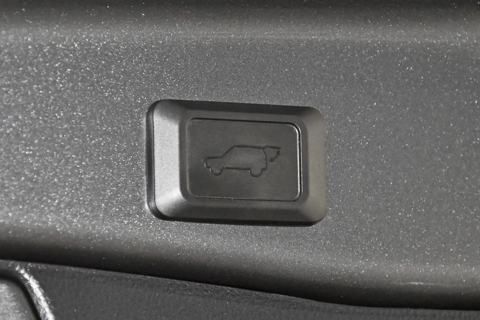 2024 Toyota RAV4 Gallery Image 23