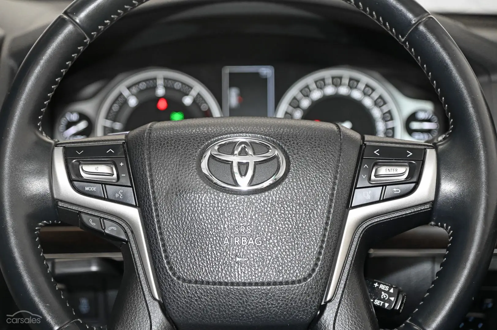 2015 Toyota Landcruiser Image 15